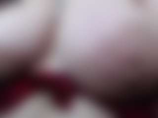Salmamilf's Live Sex Cam Show
