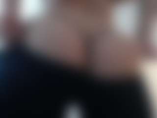 Live cam show with Salmamilf - Spank Mature on AdultVida.com