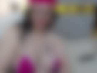 Live cam show with Salmamilf - Tease Mature on crypto-cams