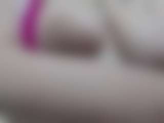 Salmamilf's Live Sex Cam Show