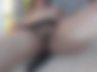 Live cam show with Salmamilf - BBW Middle Aged on CamwithHer