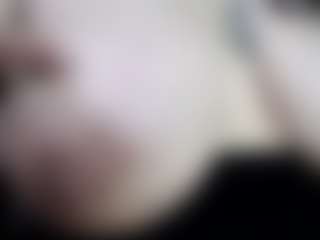 Salmamilf's Live Sex Cam Show