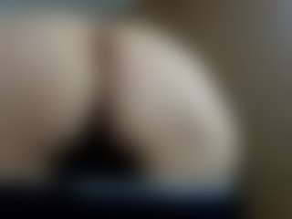 Live cam show with Salmamilf - BBW Middle Aged on Camsoda