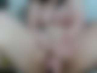 Live cam show with Salmamilf - Glasses on EXY