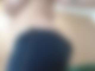 Salmamilf's Live Sex Cam Show
