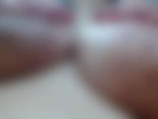 Salmamilf's Live Sex Cam Show