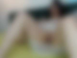 Salmamilf's Live Sex Cam Show