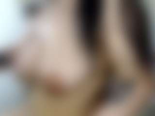 Salmamilf's Live Sex Cam Show