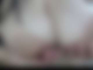 Salmamilf's Live Sex Cam Show