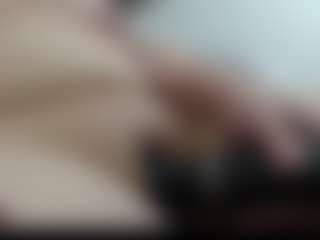 Salmamilf's Live Sex Cam Show