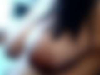 Live cam show with Salmamilf - Tease Mature on liverealitysex.com