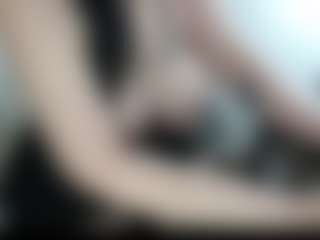 Salmamilf's Live Sex Cam Show