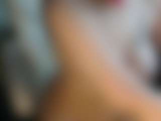 Salmamilf's Live Sex Cam Show