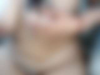 Salmamilf's Live Sex Cam Show