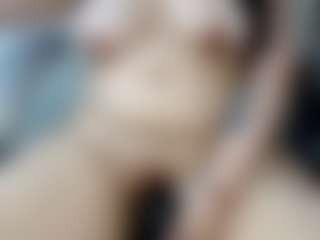 Salmamilf's Live Sex Cam Show