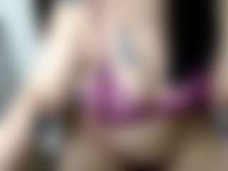 Salmamilf's Live Sex Cam Show