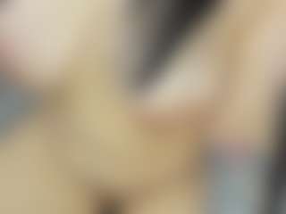 Live cam show with Salmamilf - Squirt MILF on Camsoda