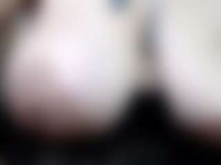 Salmamilf's Live Sex Cam Show