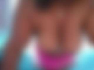 Live cam show with thickebonymilf - Ebony on sexylive.show | colombia