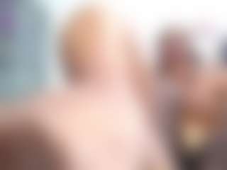 Live cam show with thickebonymilf - Gagging on Gym Cam Girls