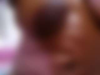Spettacolo in cam dal vivo con thickebonymilf - Gape su Camsoda