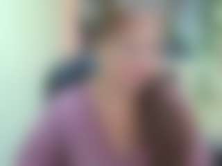 Live cam show with VanessaHotts - Living Room on Livezox