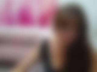 Live cam show with VanessaHotts - Living Room on Sweet Sext