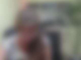 Live cam show with VanessaHotts - Living Room on SinfulBabes
