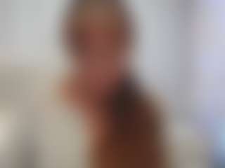 Live cam show with VanessaHotts - Body Massage on TeamSkeetLive