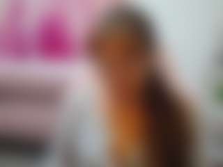 Live cam show with VanessaHotts - Gagging on Streamer API