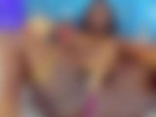 Live cam show with alicebennet - Teen (18+) on eurowanks.com