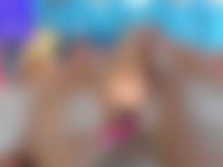 Live cam show with alicebennet - Public on AdultVida.com