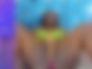 Live cam show with alicebennet - Ebony on xDating | colombia