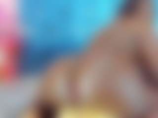Live cam show with alicebennet - Butt Plug on CamClone