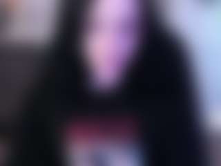 Live cam show with Lina - Facial Piercings on Camming Site