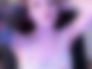Live cam show with Lina - Facial Piercings on Gym Cam Girls