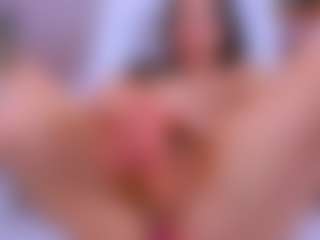 Fly-Kitty MILF webcam performer live streaming