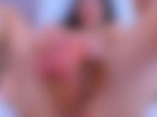 Live cam show with Fly-Kitty - Bedroom on Camsoda