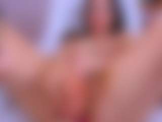 Live cam show with Fly-Kitty - Bedroom MILF on EXY