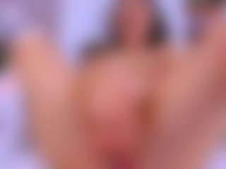 Fly-Kitty's Live Sex Cam Show