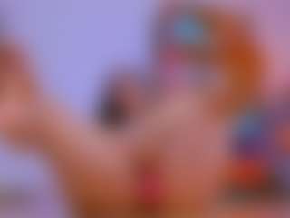 Live cam show with Fly-Kitty - Bedroom on livesuperchat.net