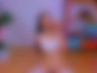 Live cam show with Fly-Kitty - Big Ass MILF on Camsoda