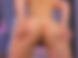 Fly-Kitty MILF-webcamperformer live