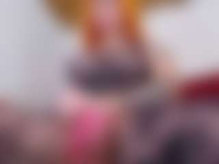 Live cam show with venuswhit - Brown Eyes on https://playwithruby.com