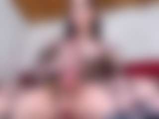venuswhit's Live Sex Cam Show