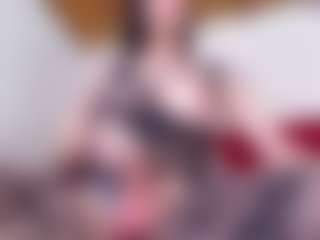 Live cam show with venuswhit - Black Hair on Camsoda