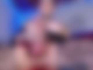 venuswhit's Live Sex Cam Show