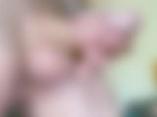 Live cam show with Br-Munch - Teen Boy 18 on CamwithHer