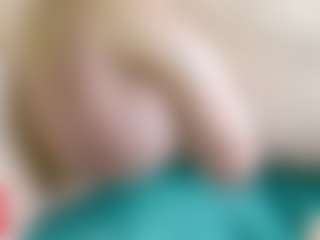 Live cam show with Br-Munch - Living Room on WildCum
