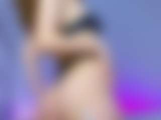 LinaStones's Live Sex Cam Show